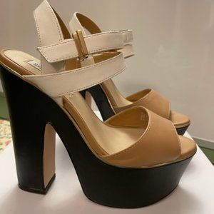 Steve Madden Depaolo Colorblock Platform Heels, Size 8